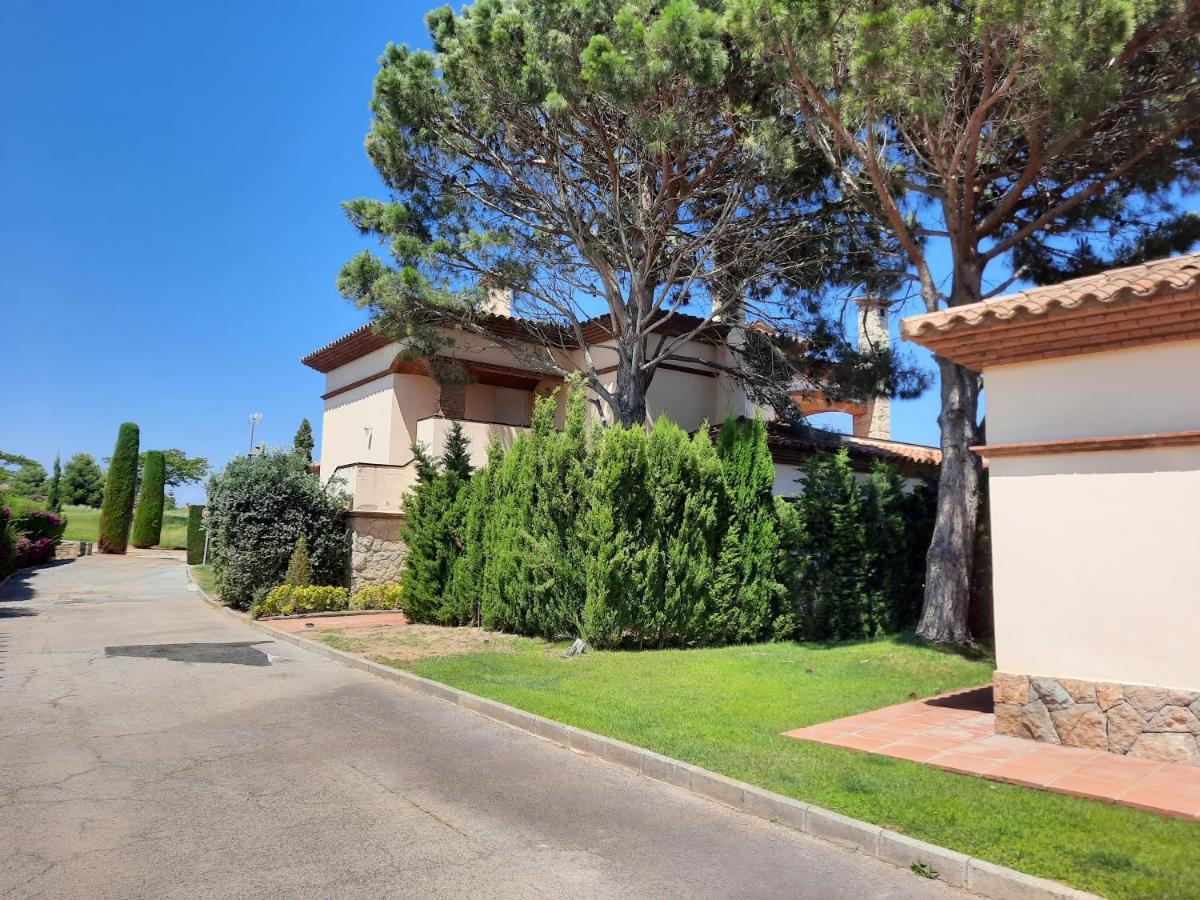 Apartamento Vistas Golf Bonmont Bonmont Terres Noves Exterior photo